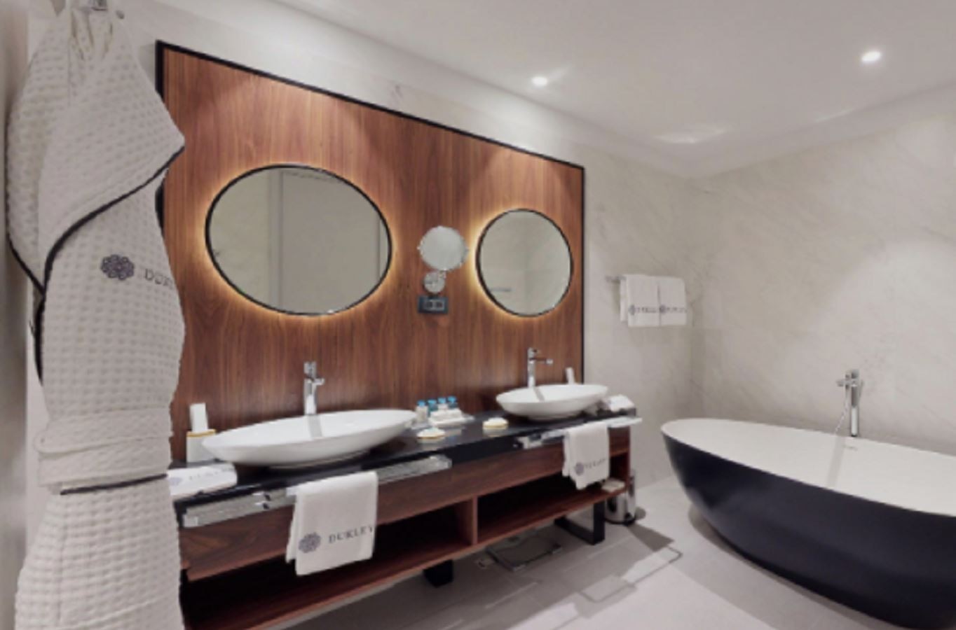 rooms-club-room-sea-view-with-terrace