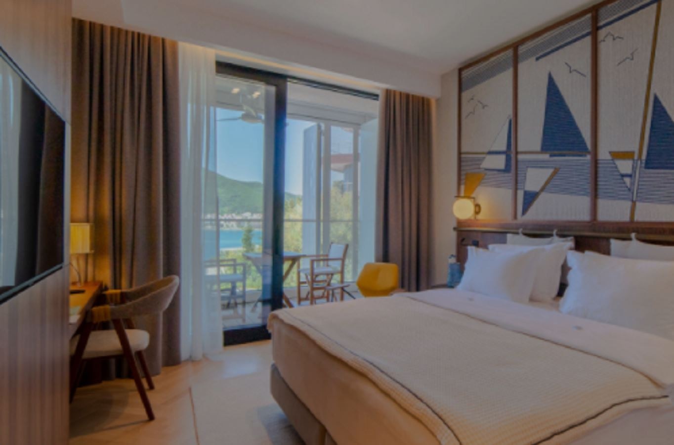 rooms-deluxe-room-sea-view-with-terrace