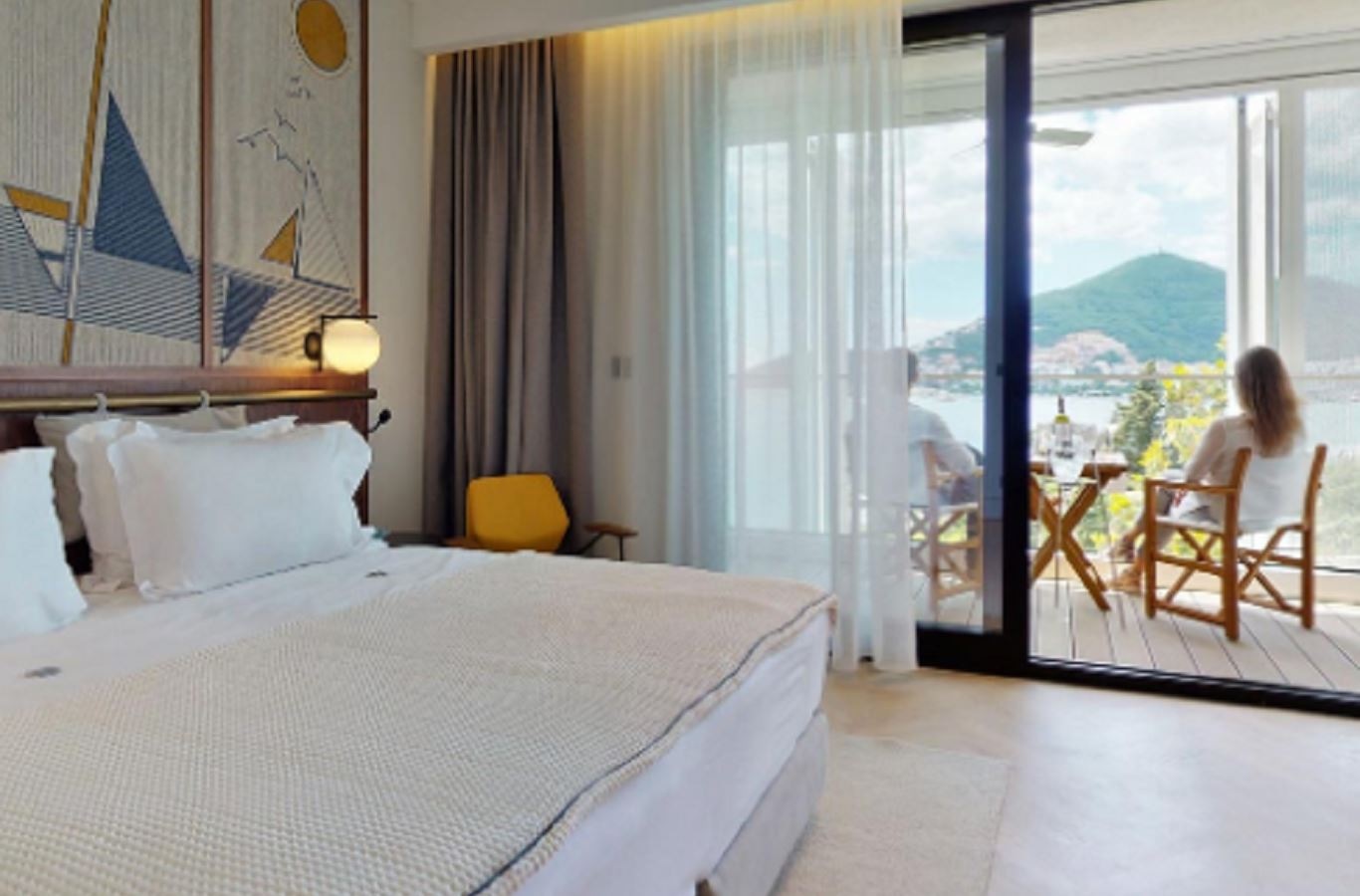 rooms-comfort-room-sea-view-with-terrace