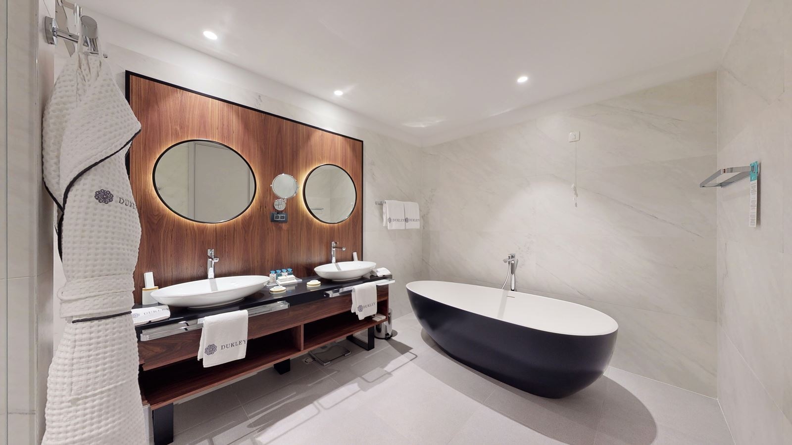 rooms-club-room-sea-view-with-terrace