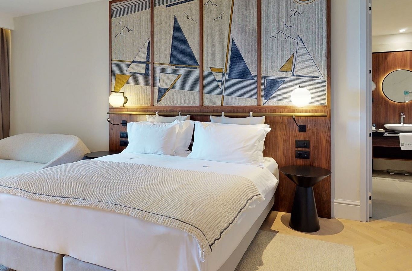 rooms-club-room-sea-view-with-terrace