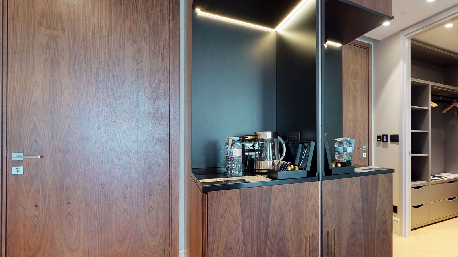 rooms-club-room-sea-view-with-terrace