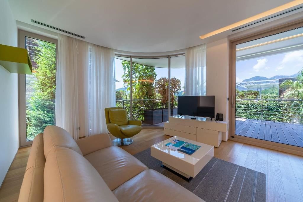 rooms-two-bedrooms-residence-garden-line