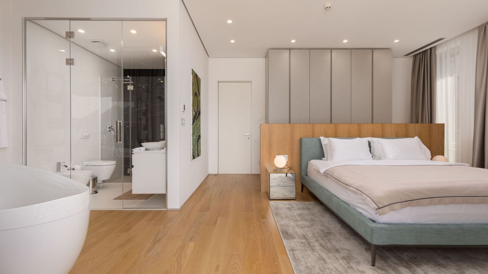 rooms-four-bedrooms-penthouse-garden-line