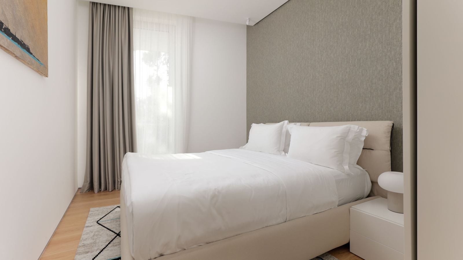 rooms-three-bedrooms-residence-garden-line