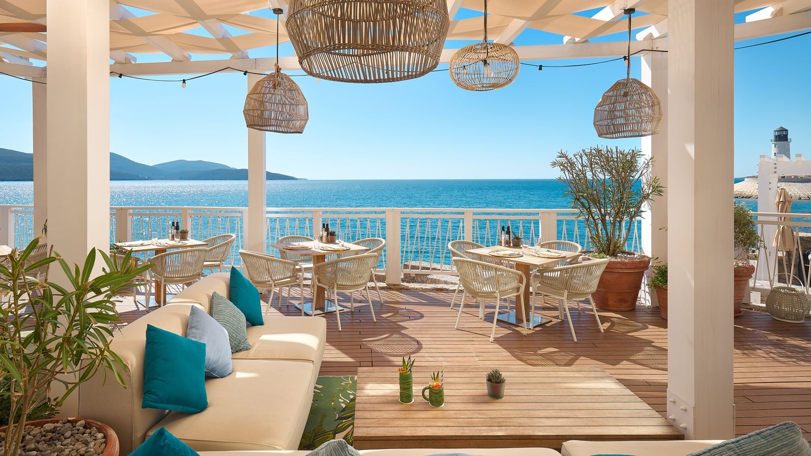 bars-the-rok-beach-bar--lounge