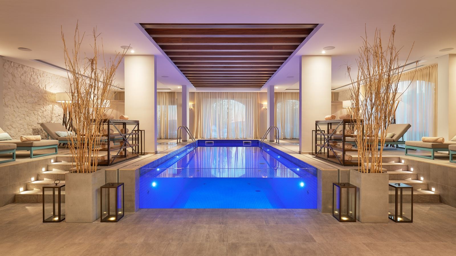 pools-indoor-pool