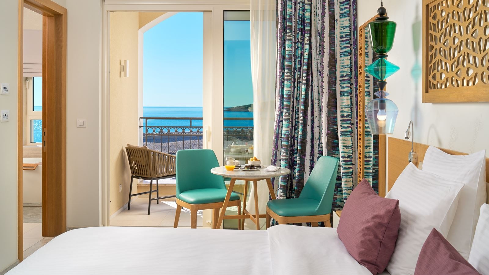 rooms-grand-deluxe-room-single-use