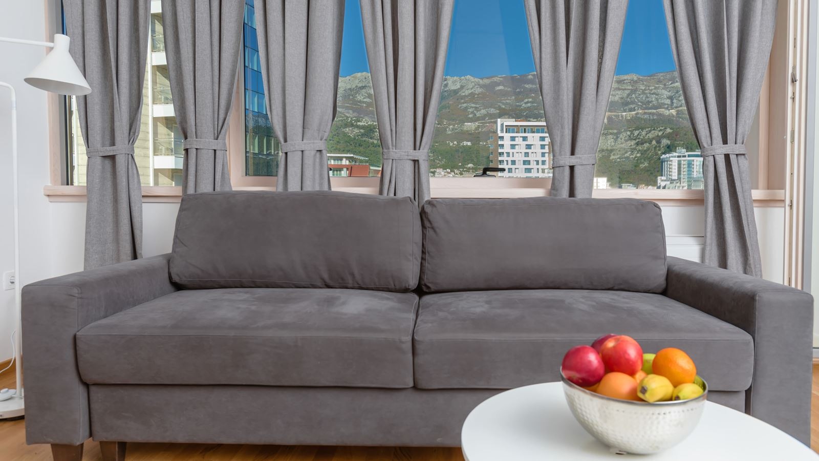 rooms-apartment-comfort-sea-view