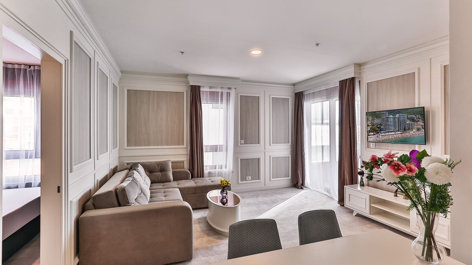 rooms-queen-suite-with-sea-view