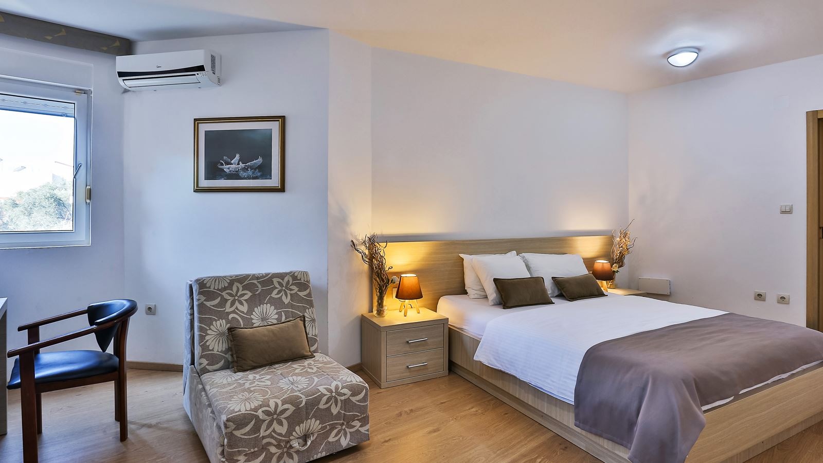 rooms-standard-double-room-with-extra-bed---without-balcony