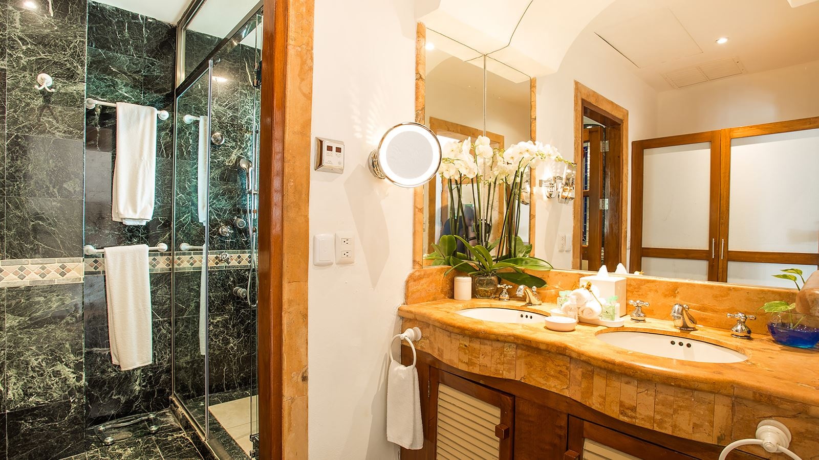 rooms-junior-suite-superior-ocean-front