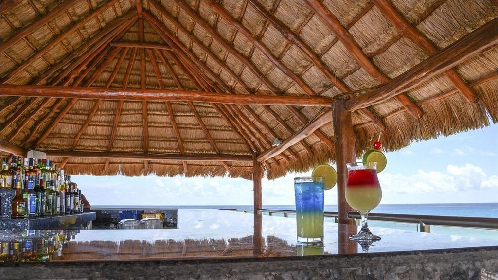 bars-las-brisas