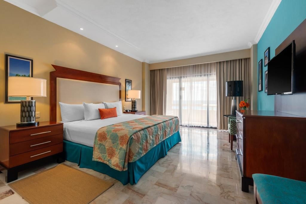 rooms-lagoon-view-room
