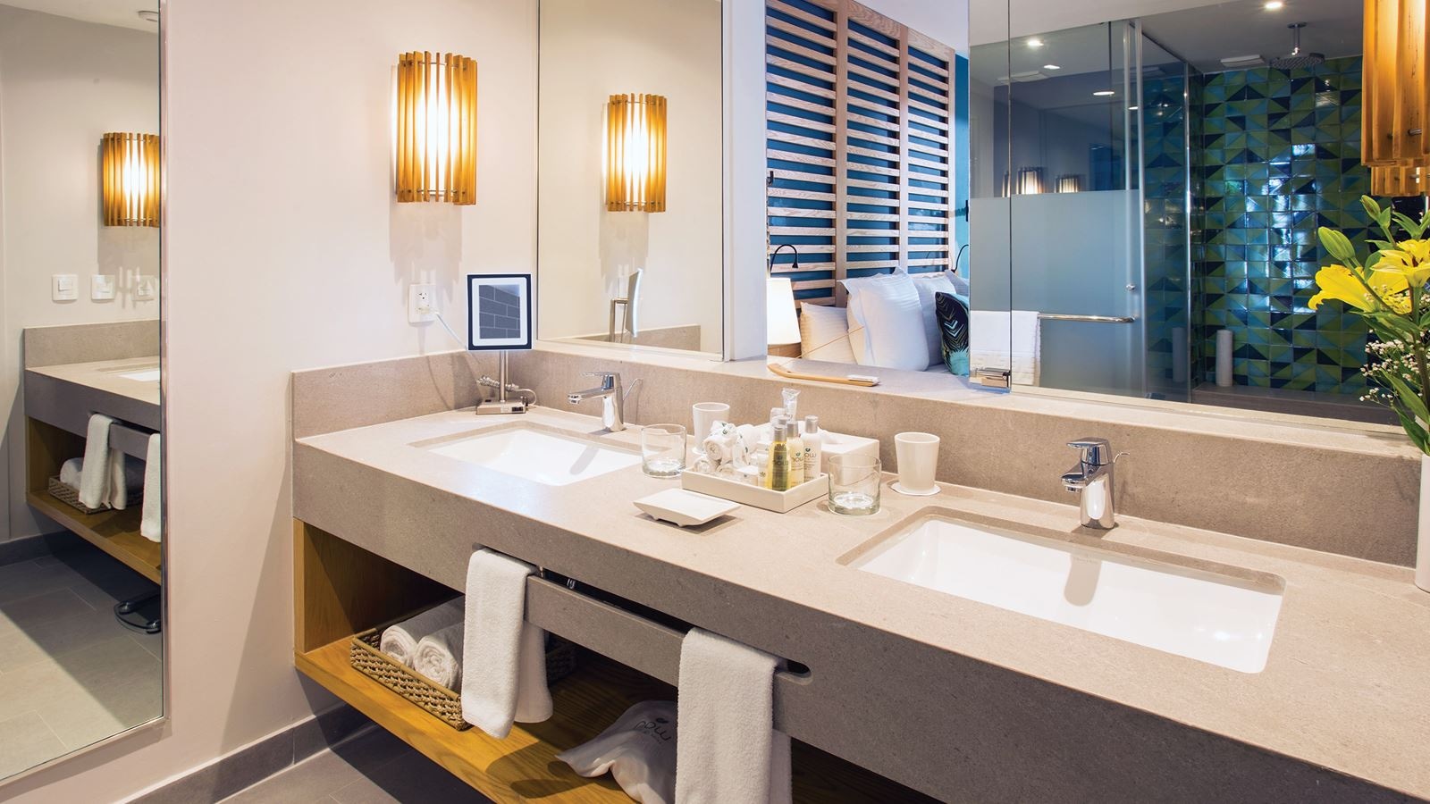 rooms-preffered-club-junior-suite-ocean-view