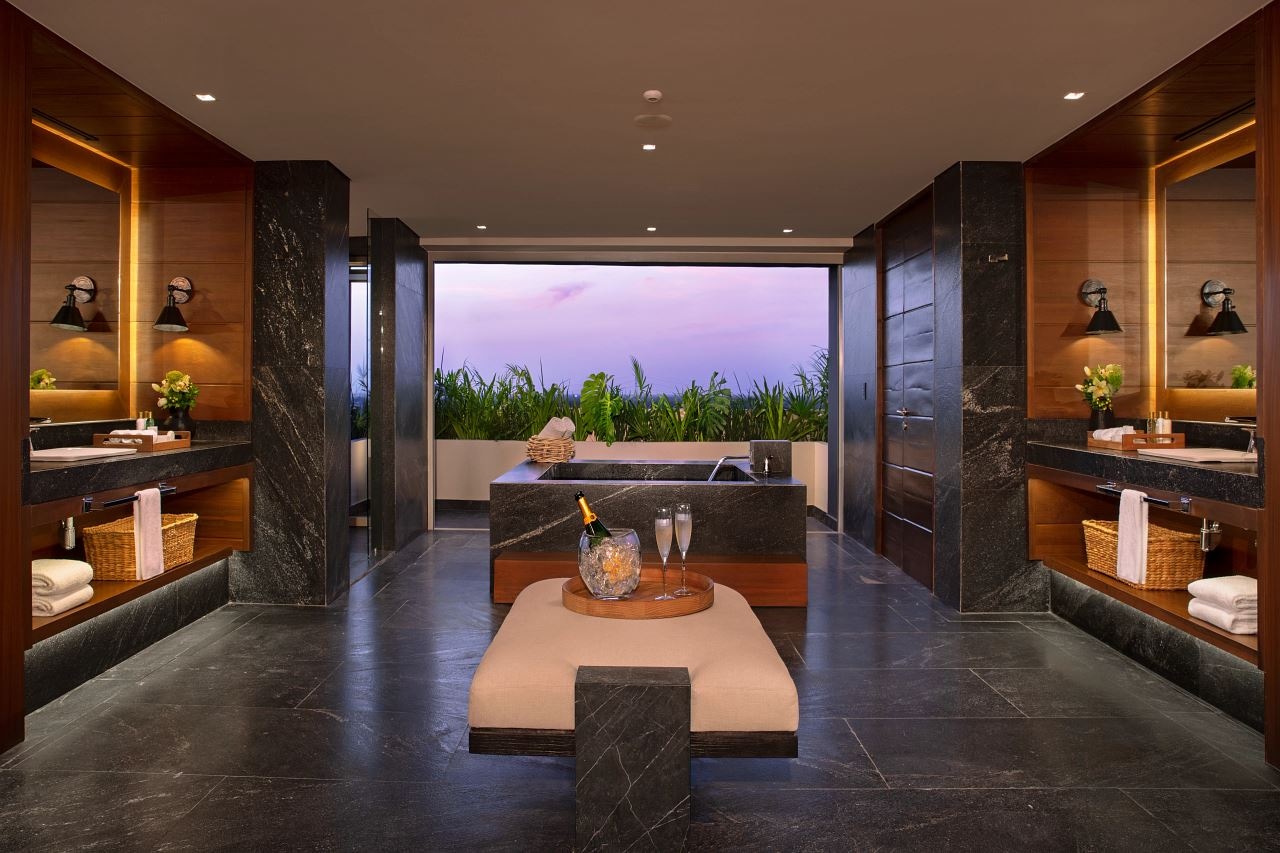 rooms-the-stellar-presidential-penthouse-ocean-view