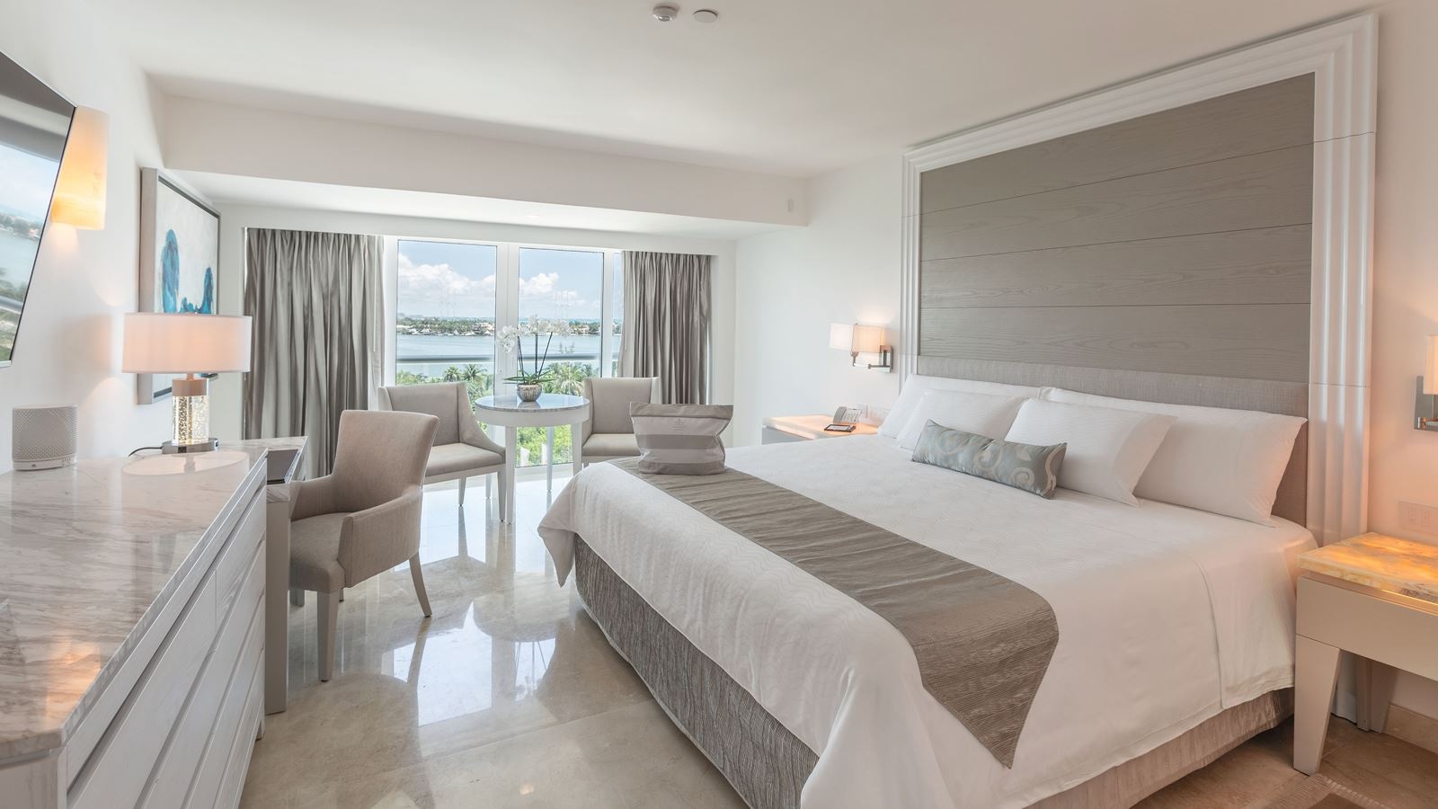 rooms-royale-deluxe--lagoon-view