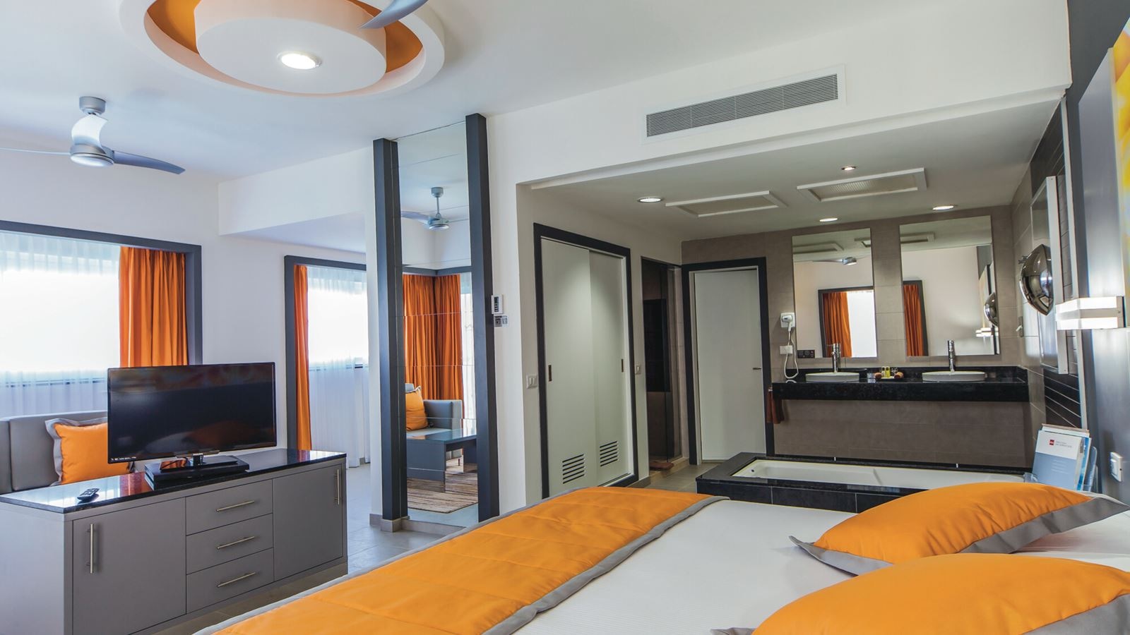 rooms-suite-seaside