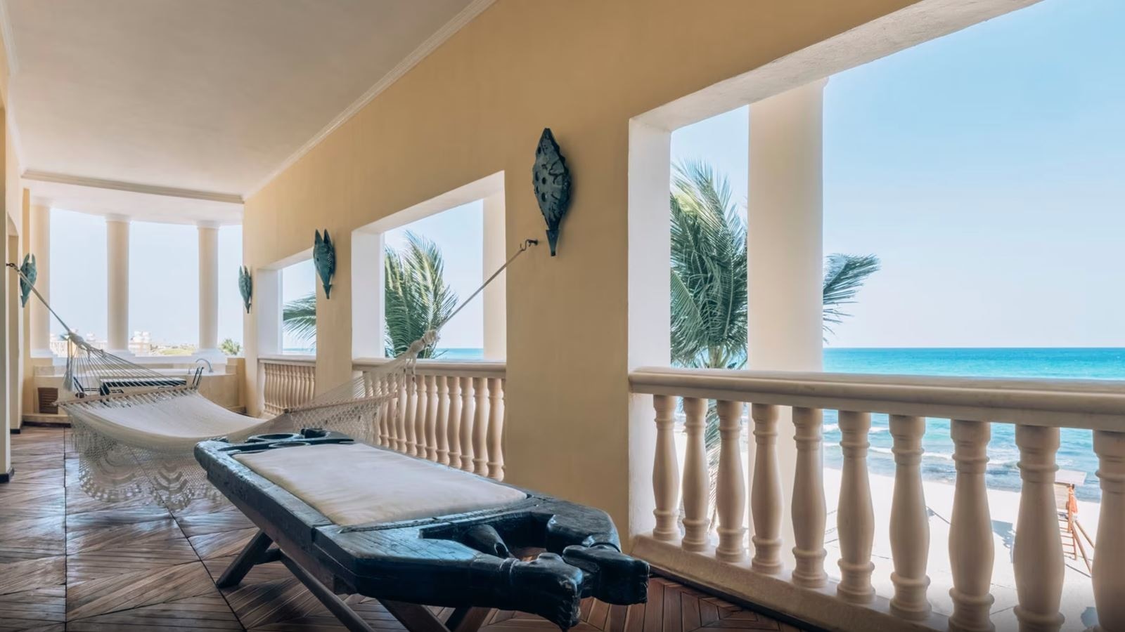 rooms-ocean-front-butler-penthouse-suite