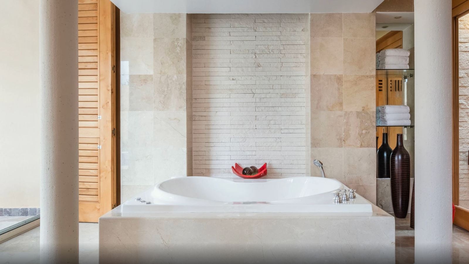 rooms-romance-villa-with-private-pool--butler-service