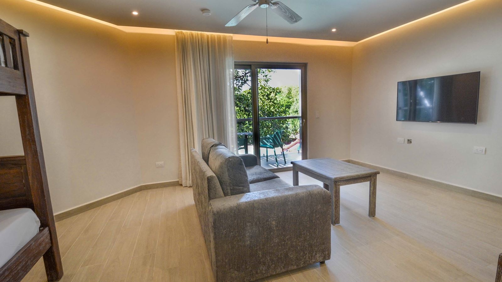 rooms-signature-eco-family-penthouse