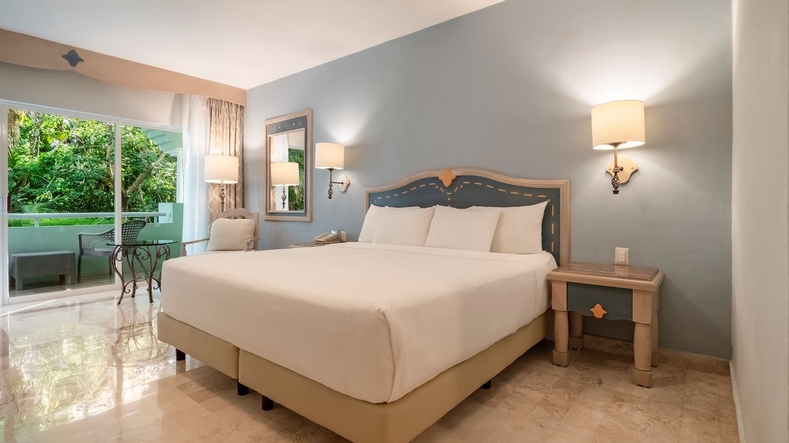 rooms-premium-tropical-view