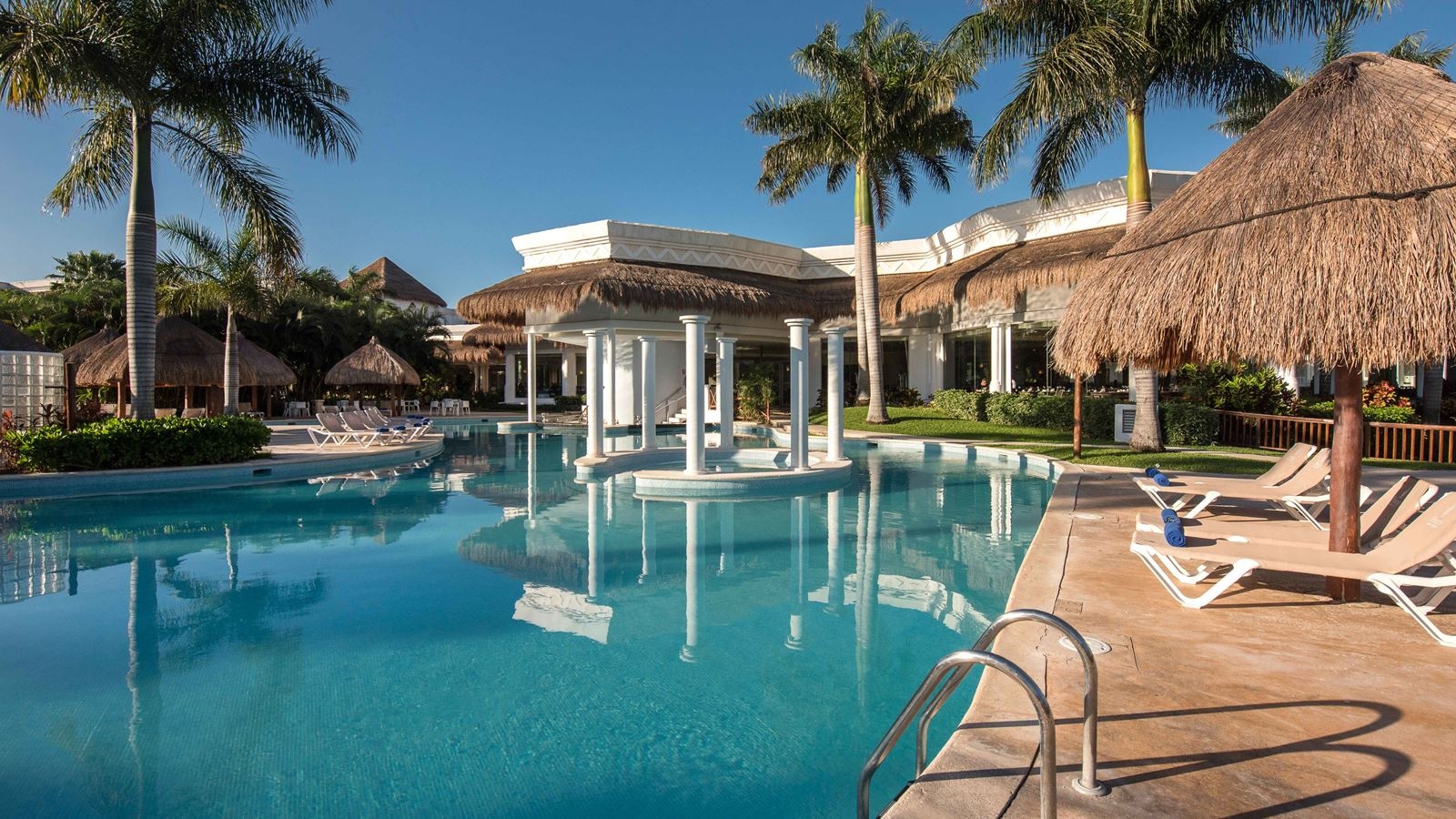 pools-outdoor-pool