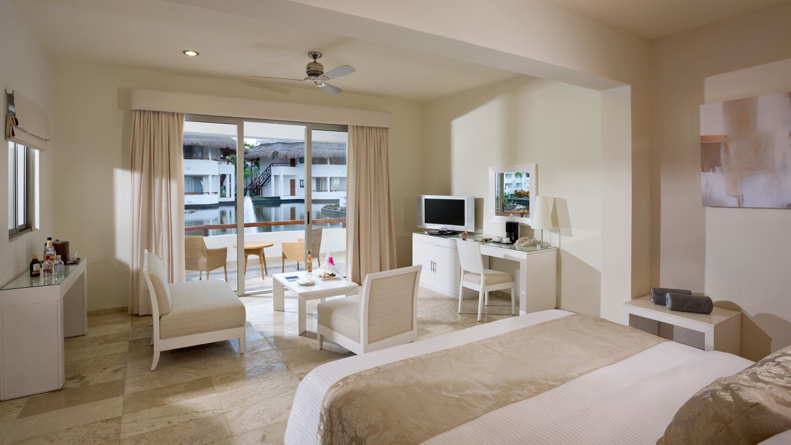 rooms-laguna-villa-suite