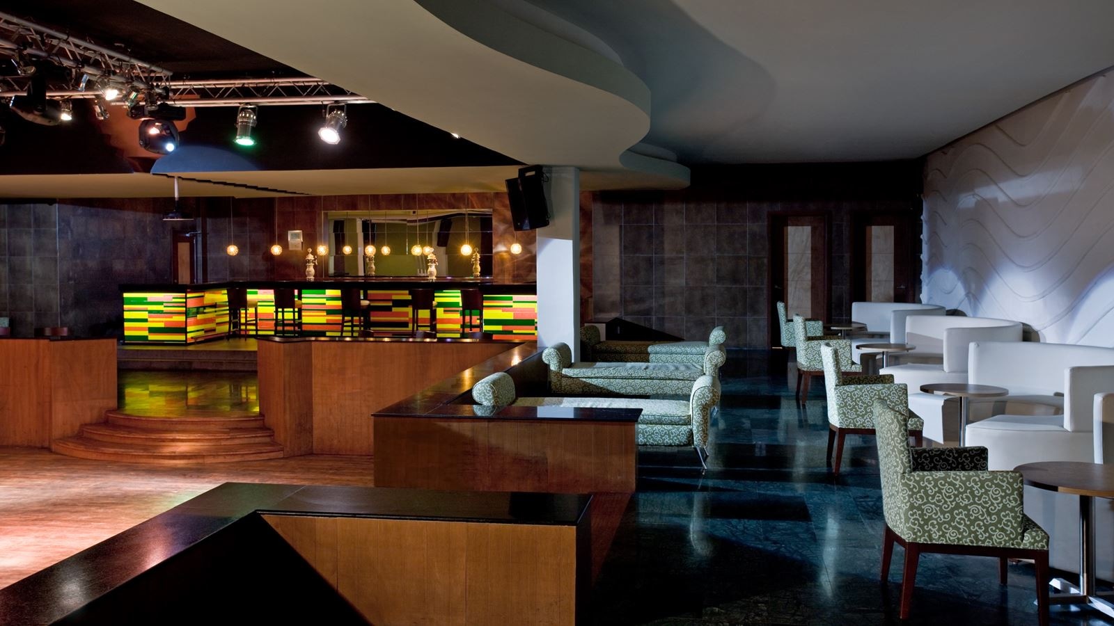 bars-bar-maya