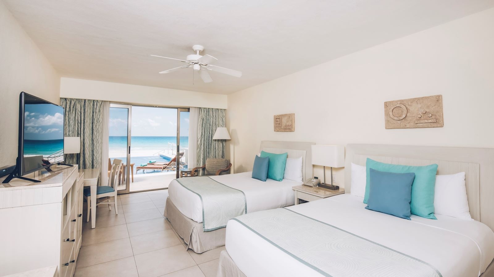 rooms-villa-ocean-front-swim-out