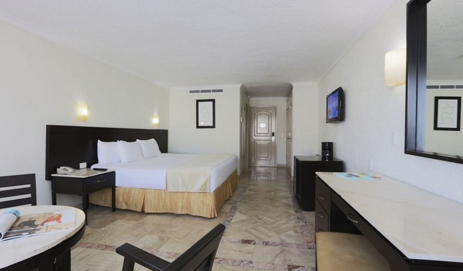 rooms-standard-room