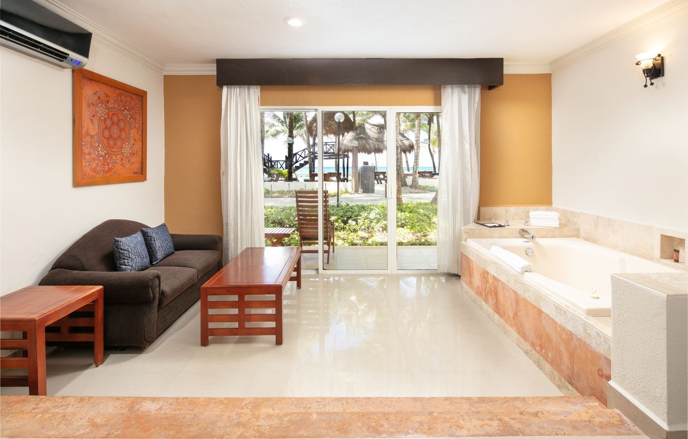 rooms-luxury-junior-suite