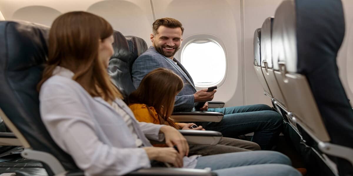 Primul zbor cu avionul: recomandări simple pentru turiștii fără experiență
