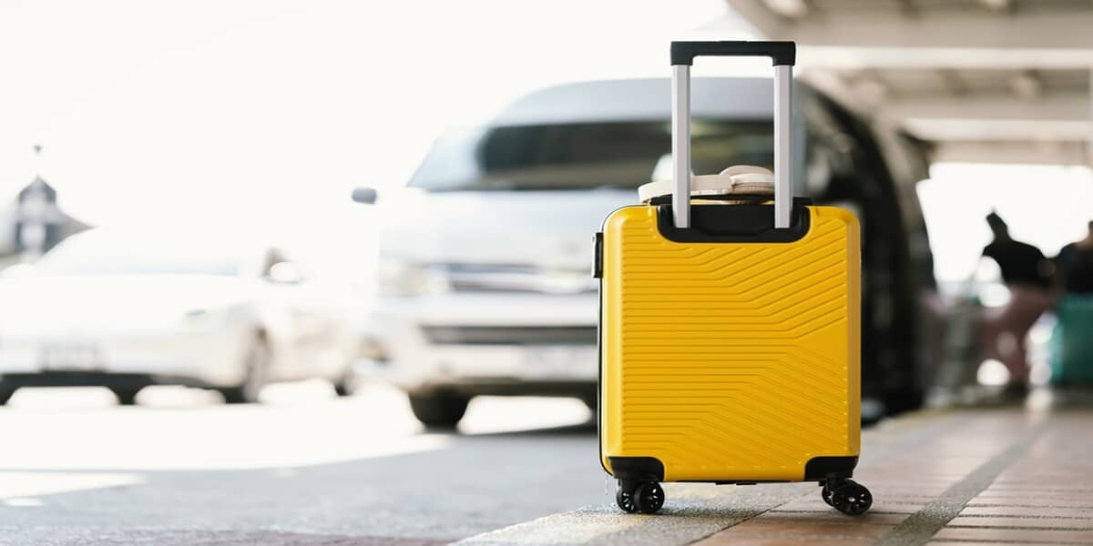 Transferul de la aeroport în rezervările last minute: informații utile