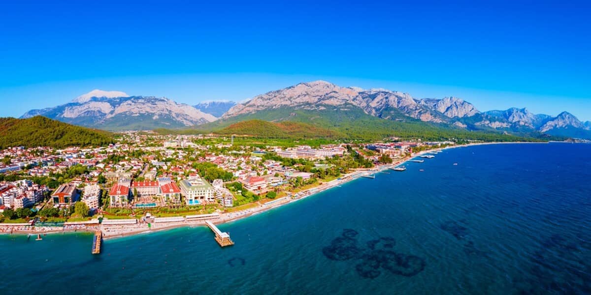 Ce este un touroperator și care e diferența față de o agenție de turism?