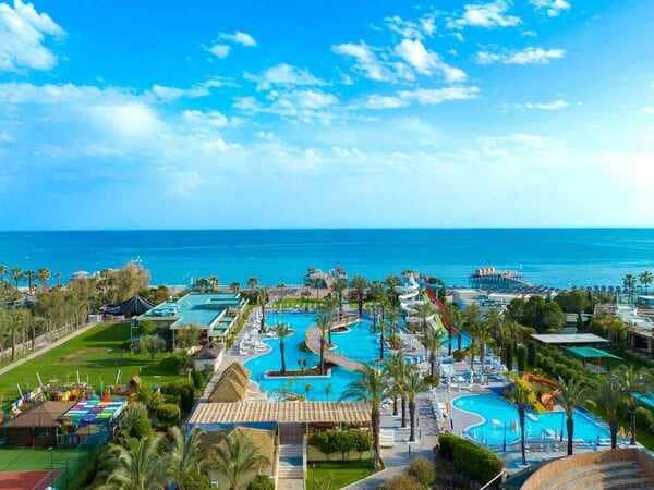 Cele mai bune destinații pentru vacanța în Turcia: Antalya, Bodrum, Dalaman și Istanbul