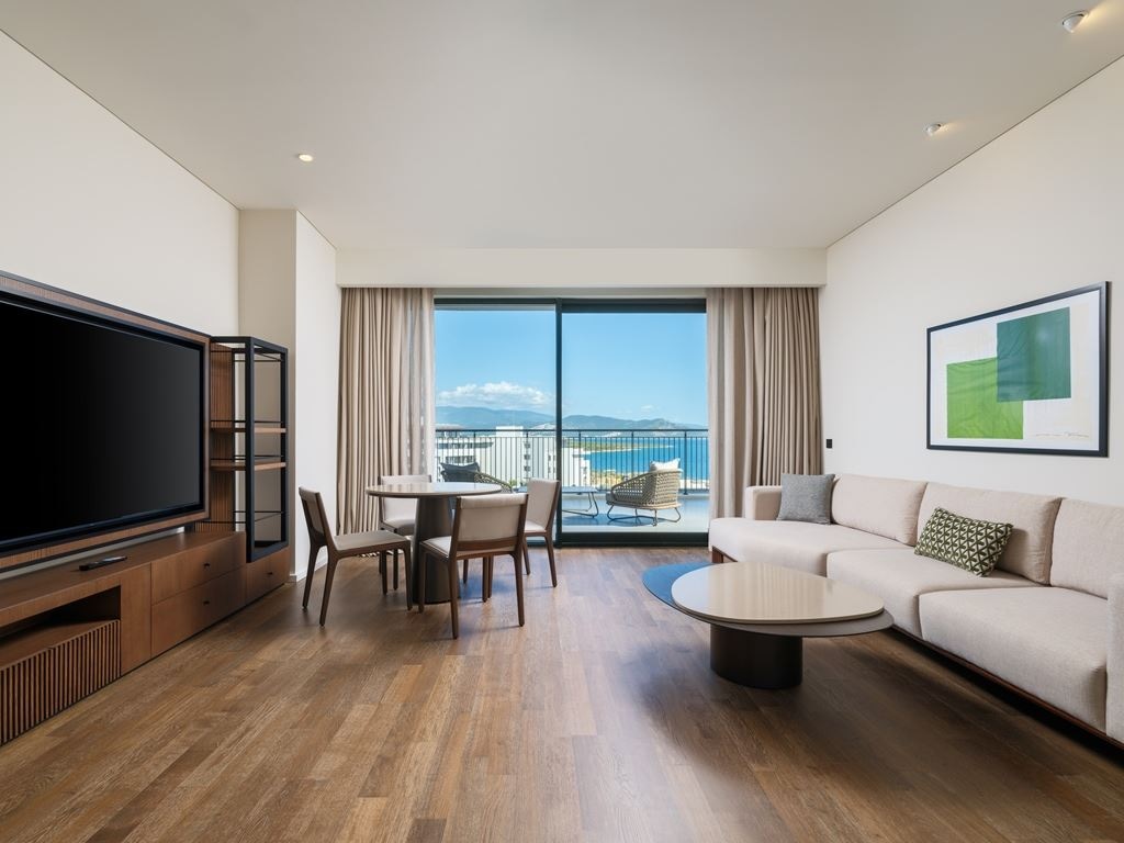rooms-penthouse-suite-with-2-bedrooms-sea-view-2+1--community-zone-