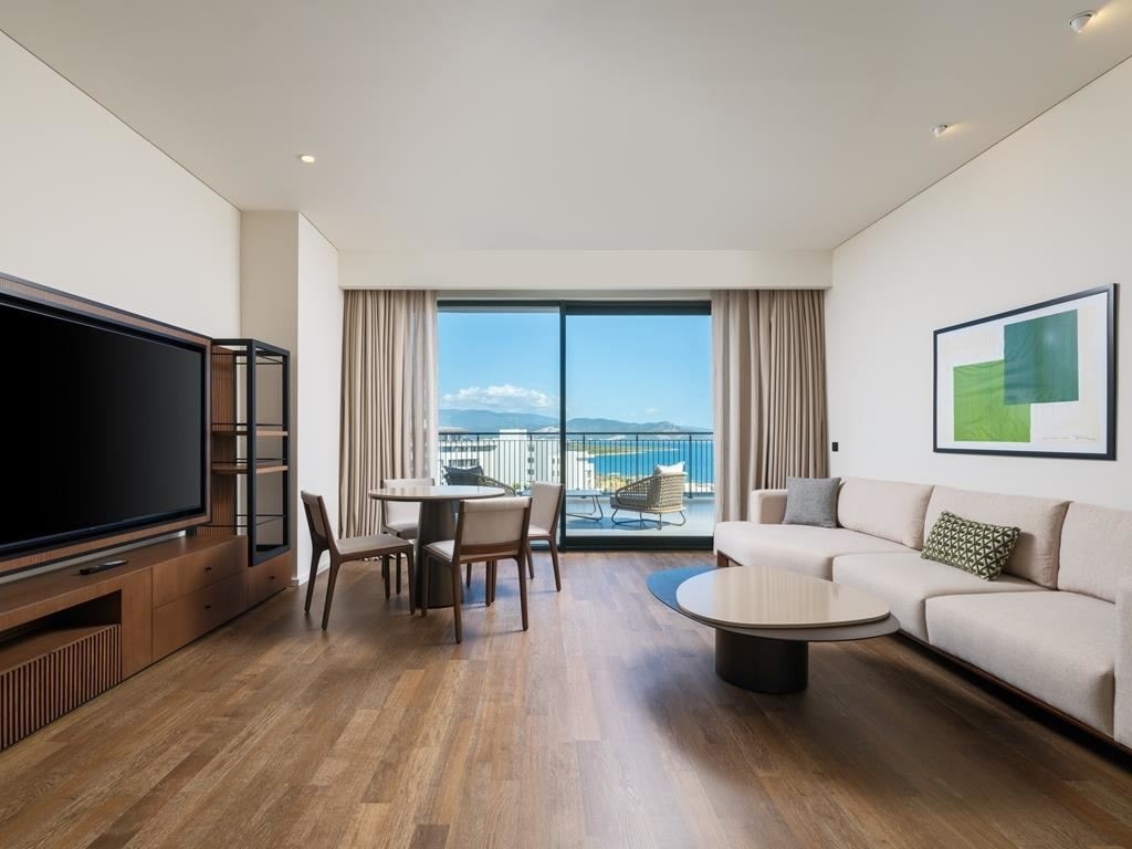 rooms-penthouse-suite-with-2-bedrooms-sea-view-2+1--community-zone-