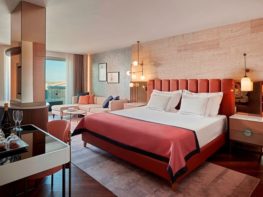 rooms-penthouse-suite-with-turkish-bath--jacuzzi