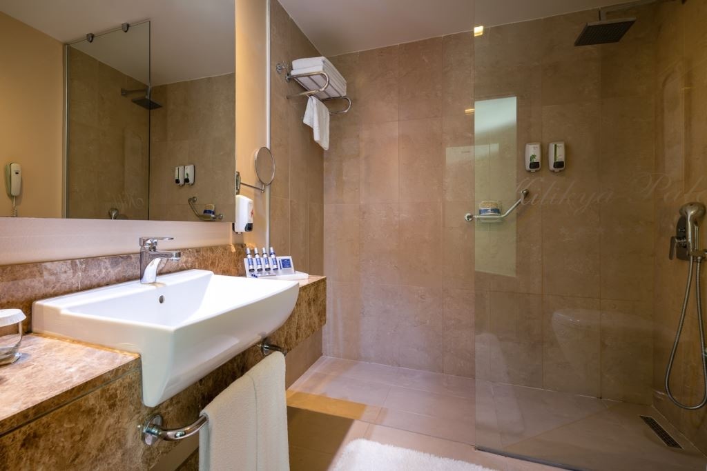 rooms-pool-house-villa