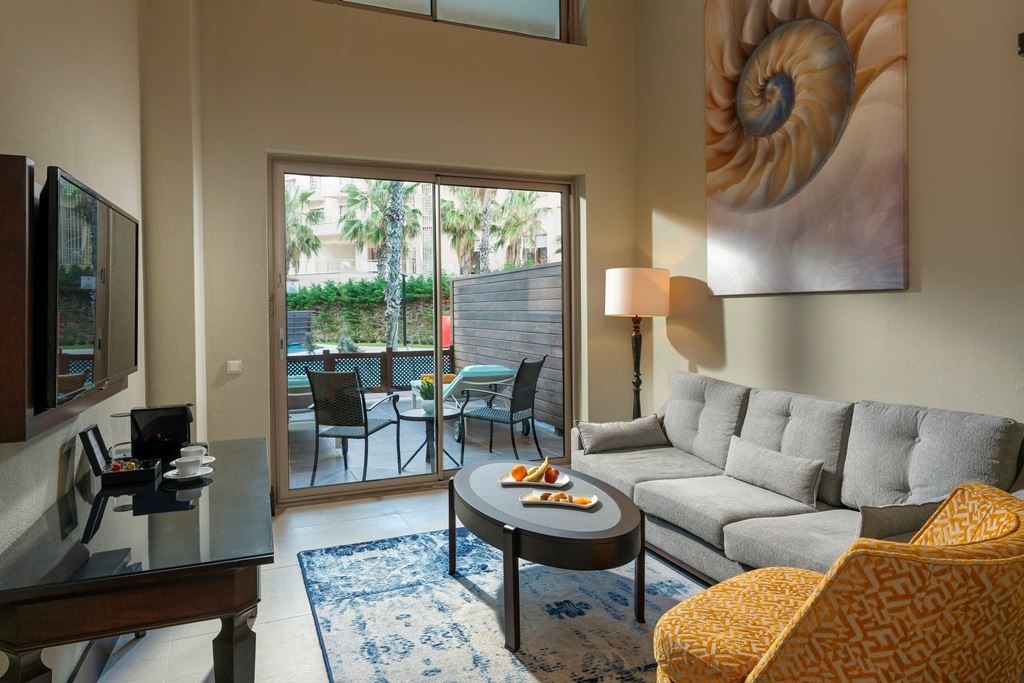 rooms-duplex-swim-up-suite