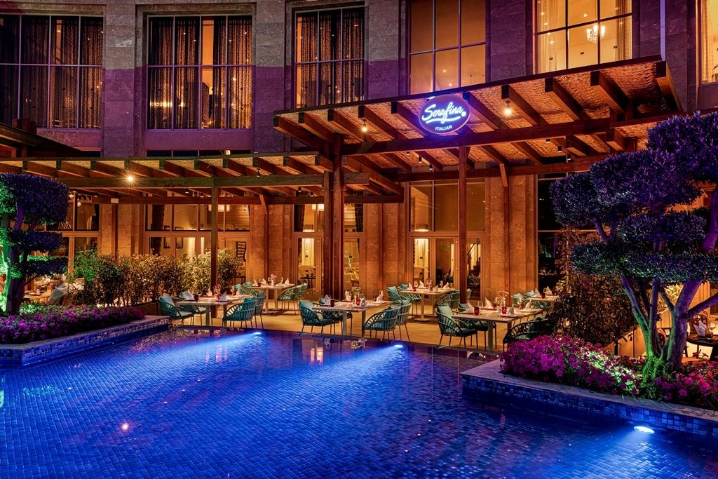 restaurants-serafina