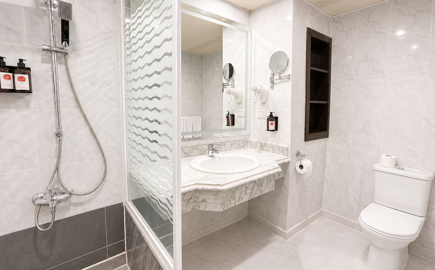 rooms-family-2-bed-rooms-club
