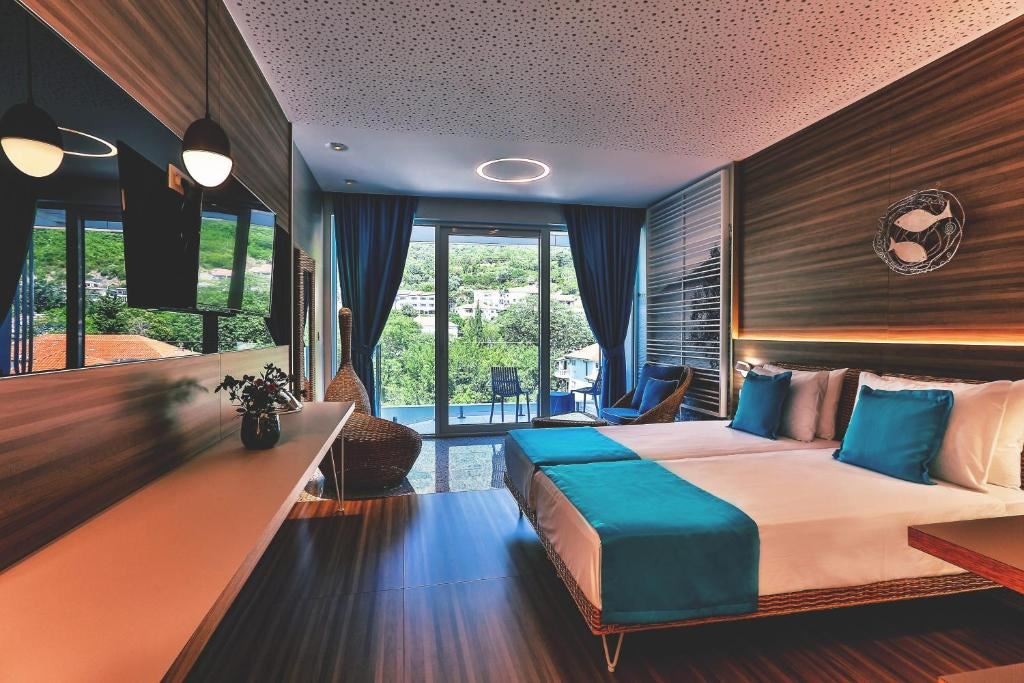 rooms-double-deluxe-family-room