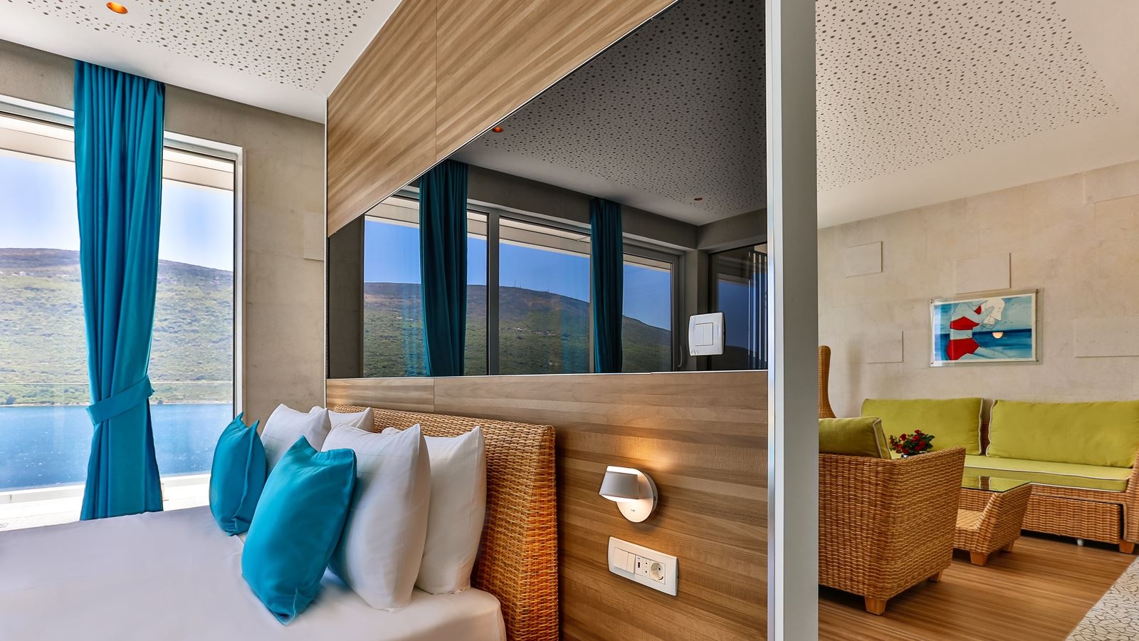 rooms-superior-suite-sea-view